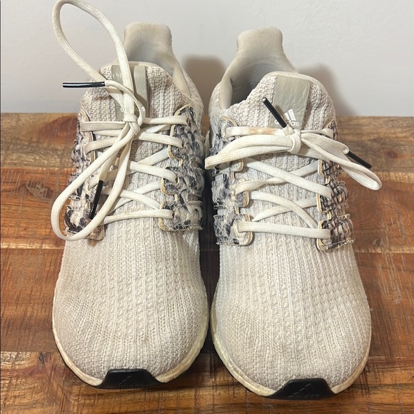 ULTRABOOST DNA 'ANIMAL PACK - PYTHON' Mens 9.5 Shoes - Picture 3 of 9